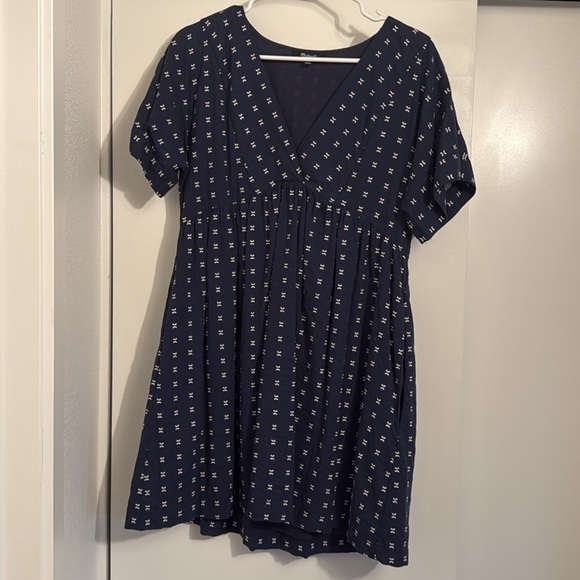 Madewell V-Neck Dolman-Sleeve Mini Dress - medium - Picture 2 of 4